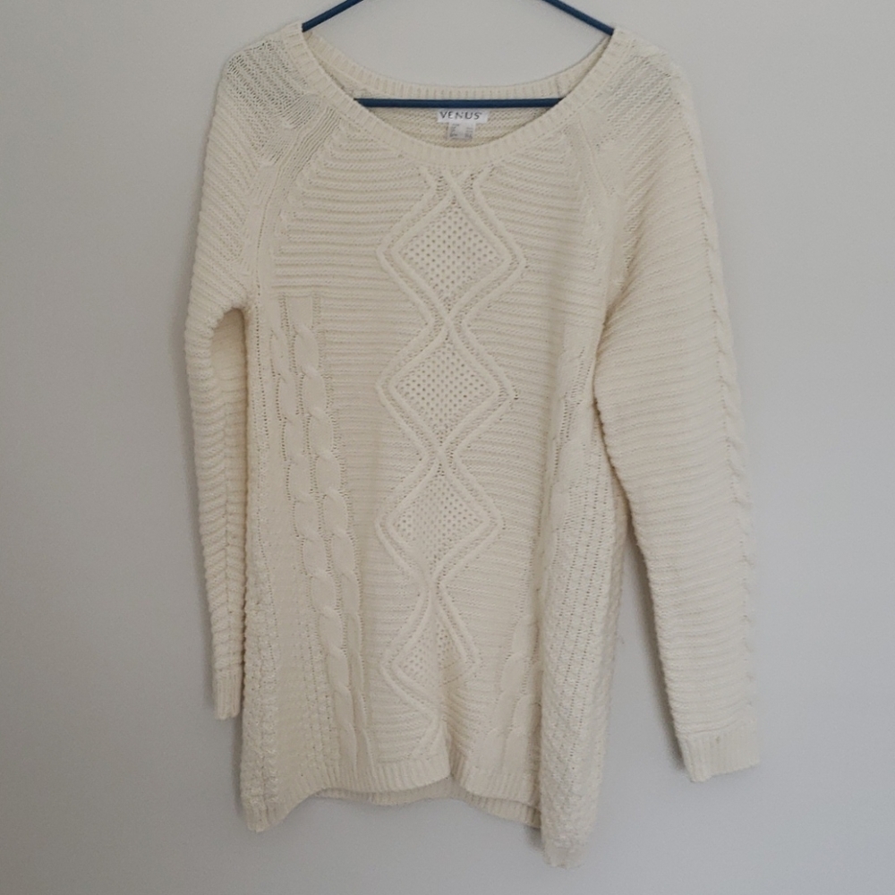 Venus Cream Tunic Cable-knit sweater